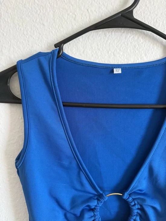 Amazon Cobalt Blue Ring-Front Sleeveless Crop Top - Picture 3 of 4